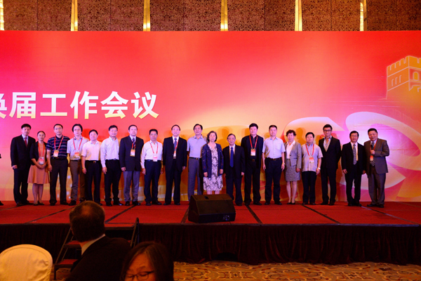 CTONG主席吴一龙教授就任CSCO新一届主任委员